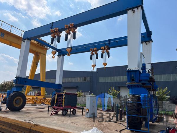 江蘇南京游艇搬運(yùn)機(jī)廠家游艇搬運(yùn)機(jī)節(jié)能環(huán)保